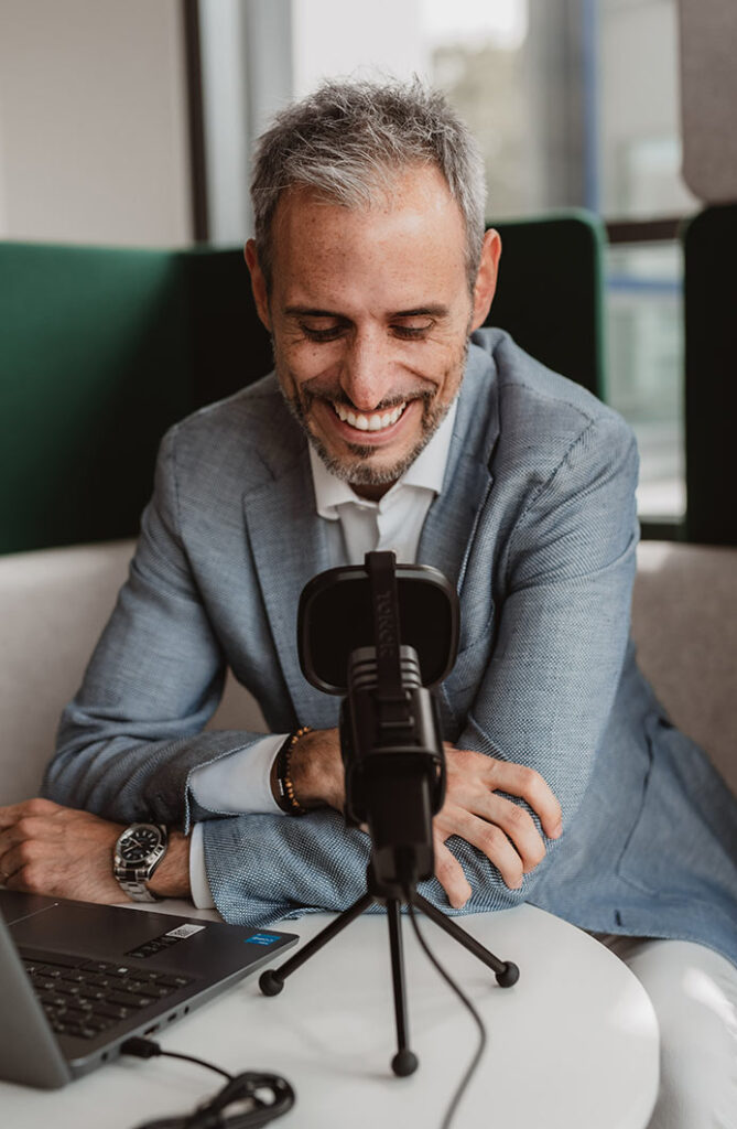 Personal Branding Portrait eines Podcasters und Unternehmers