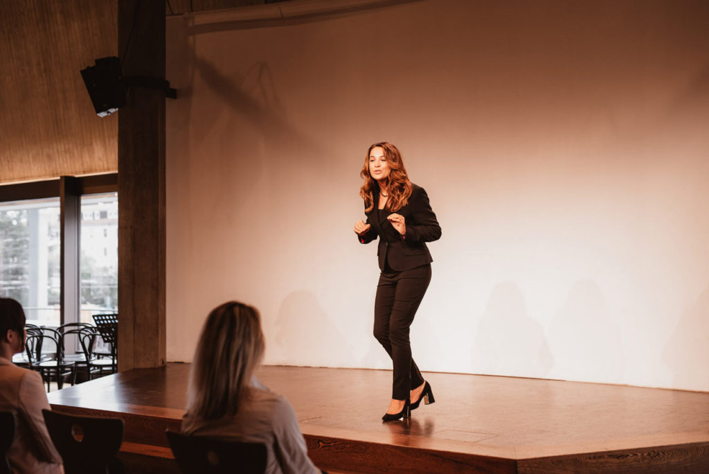 Ulm kernkompetent maren kristin kern moderation moderatorin