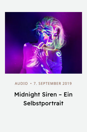 selbstportrait fotografie scharzlicht farben uv-licht bodypainting