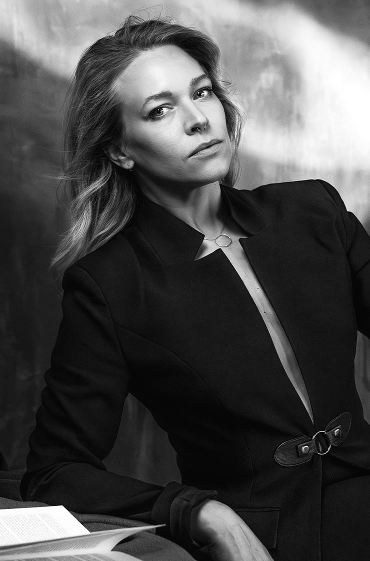 Charakter Portrait der Fotografin Sabine Fischer aus Ulm in Schwarzweiss